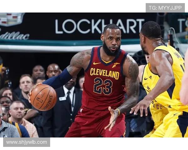 里夫斯盛赞詹姆斯篮球智商高我们将持续沟通助力球队成功